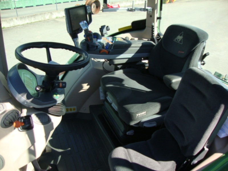 2015 Fendt 724 Vario S4 Profi Plus - Image 2