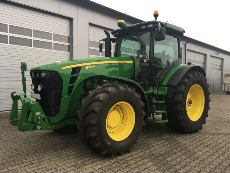 2013 John Deere 8245 R 40 km/h Autopower - Image 2